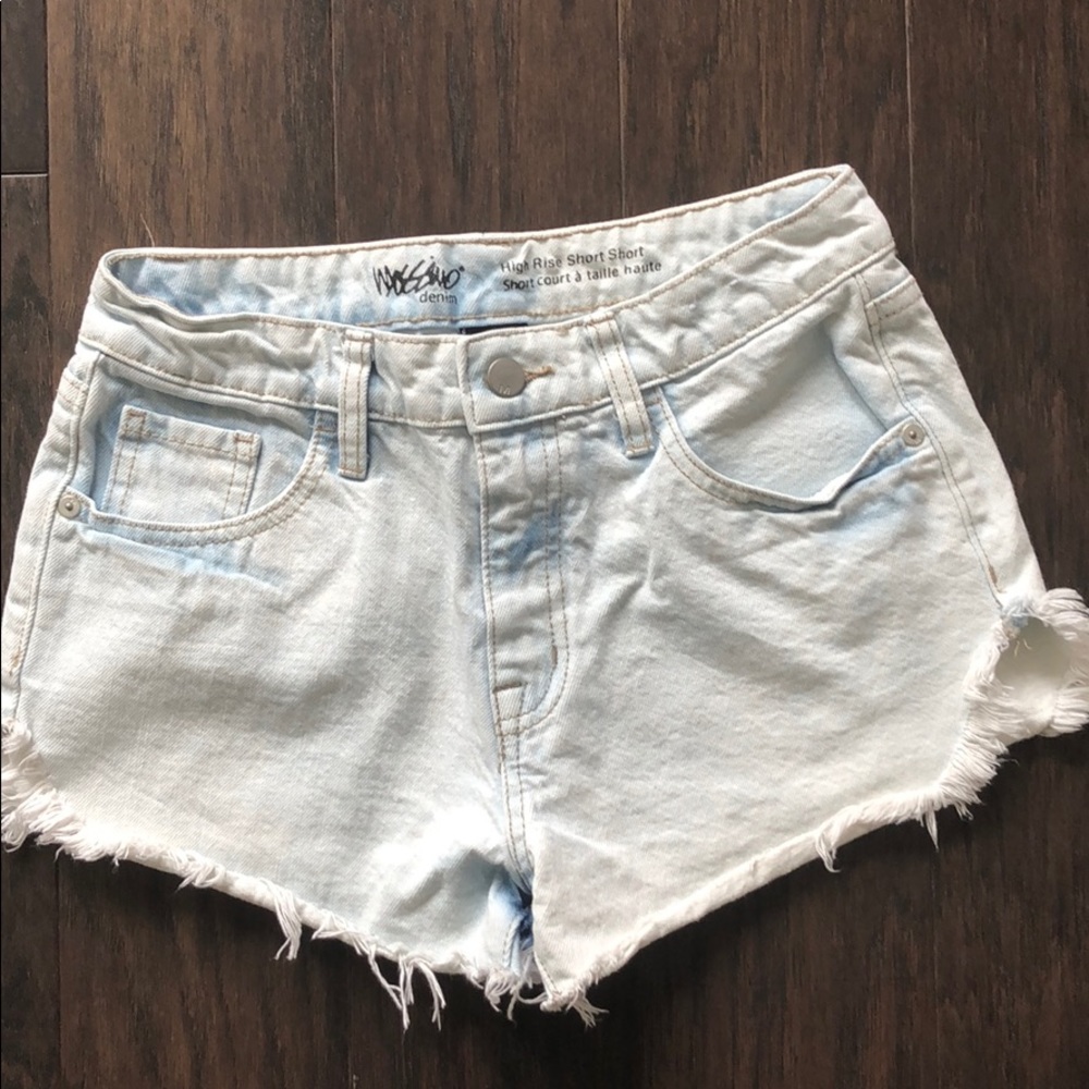 Light wash high rise